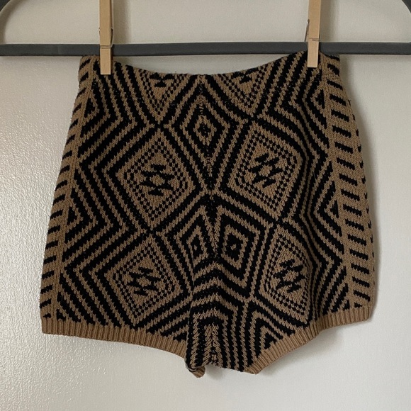 Knit Shorts - Picture 1 of 3